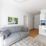 Апартаменти Neualm 5 - By Mynests
